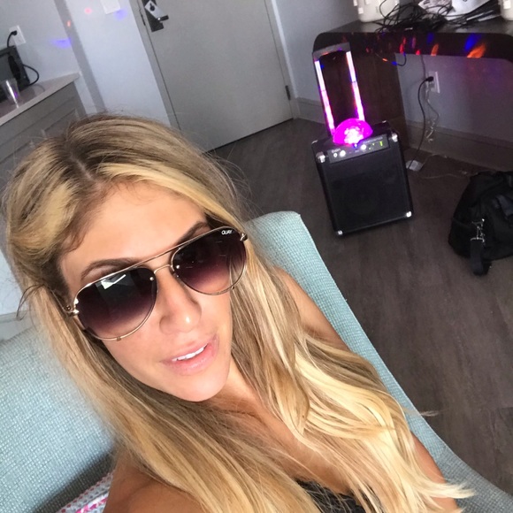 Meet your Posher, Danielle - Picture 1 of 1